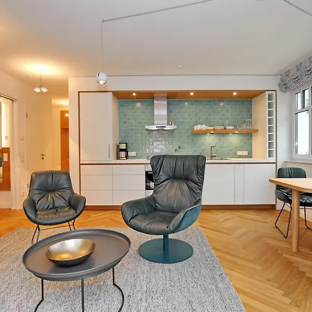 Linden-palais 28 アパート